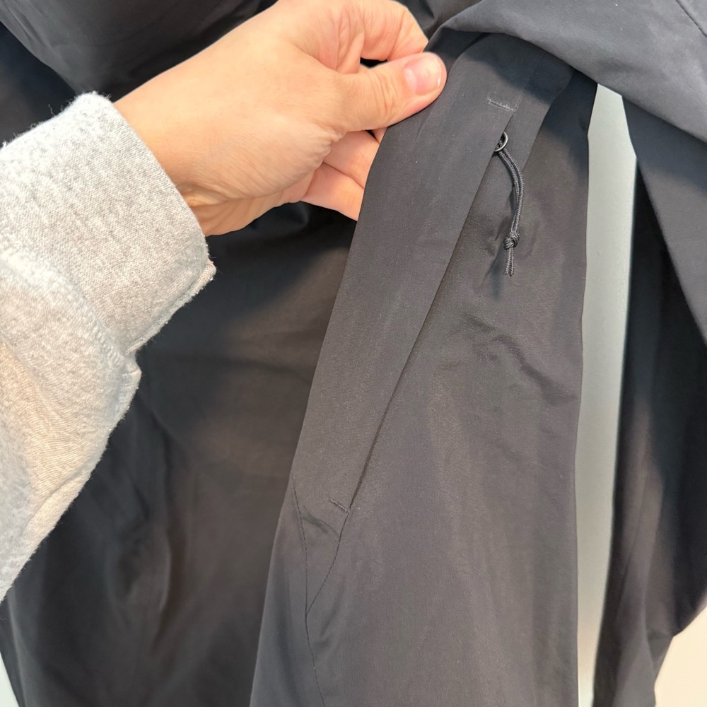 Athleta Women's Raincoat - Picture 5 of 5